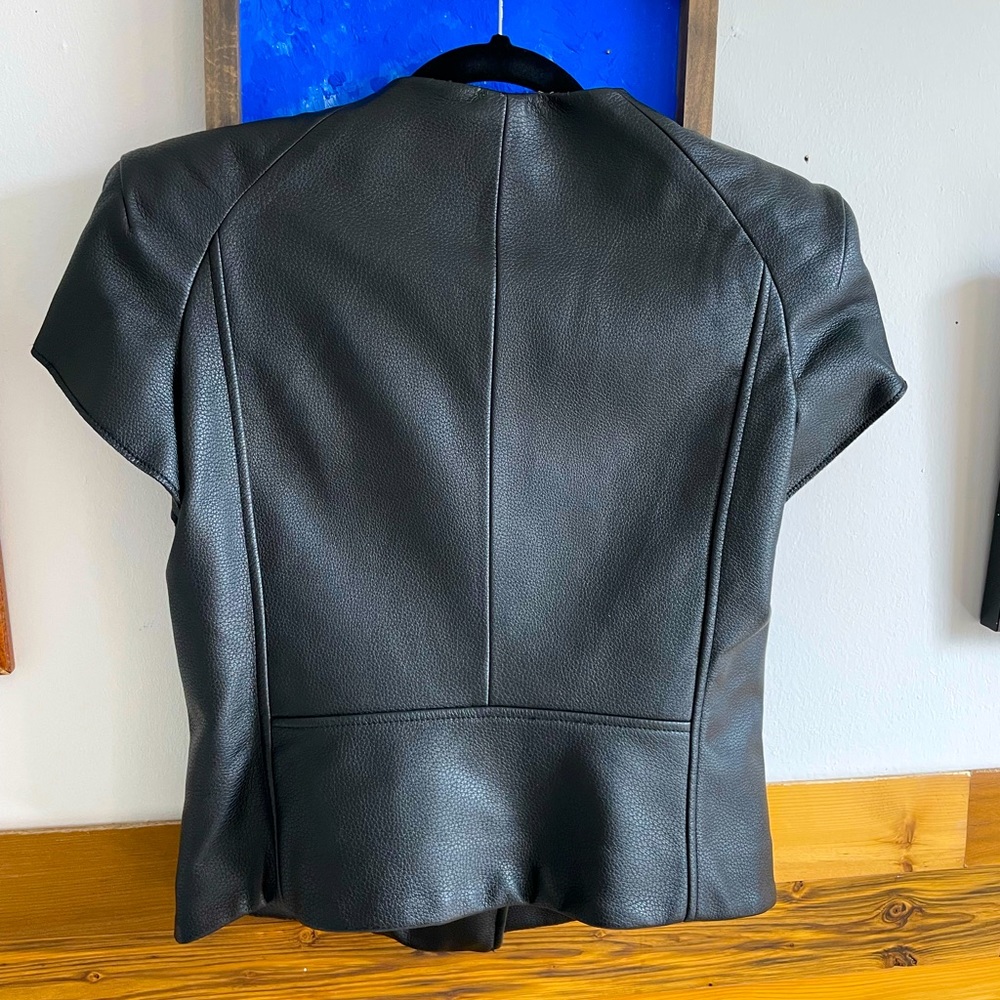 Leather Jacket Zara, no label. Size Small
